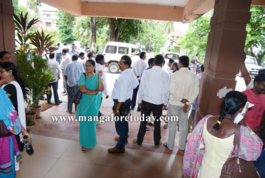 State Govt staff boycott work demanding end to pay disparities 1